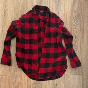 Madewell Women's Red and Black Plaid Button Down Shirt